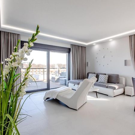Apartament Luksusowy 23 Gardenia Dziwnow Z Widokiem Na Morze Epapartamenty Exterior foto
